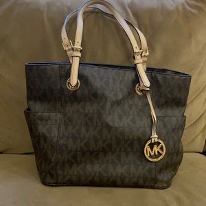 Michael Kors purse